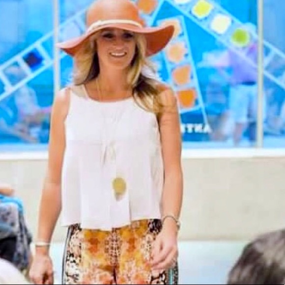 Follow my closet by liking ❤️ this listing - Picture 2 of 3